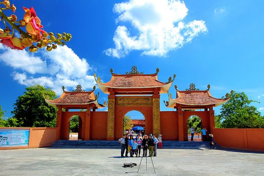 Thiền viện trúc lâm lớn nhất Tây Nam Bộ