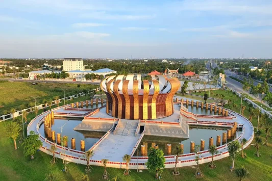 Tour Miền Tây - Đền thờ Vua Hùng