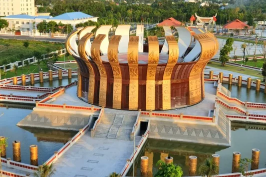 Tour Miền Tây 5 Ngày 4 Đêm: Cần Thơ - Bến Tre - Tây Ninh - TP HCM - Củ Chi
